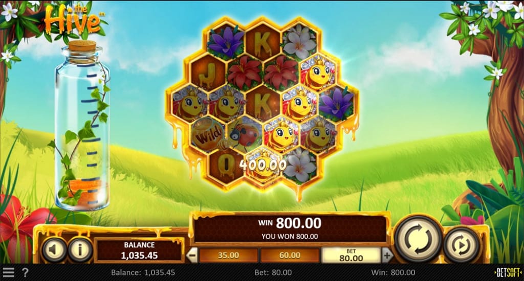 The Hive Pokie by BetSoft at Ducky Luck Casino