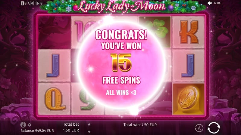 Screenshot of Lucky Lady Moon Pokie at Cobra Casino - 15 Free Spins